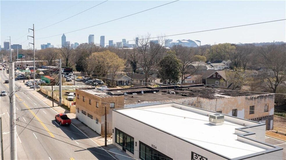 1024 Donald Lee Hollowell, Atlanta, GA 30318 Retail For Lease