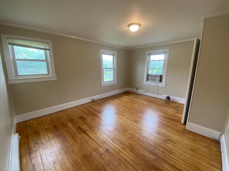 More Photos Of 1349 US Highway 202, Branchburg Storefront Retail Office For Sale