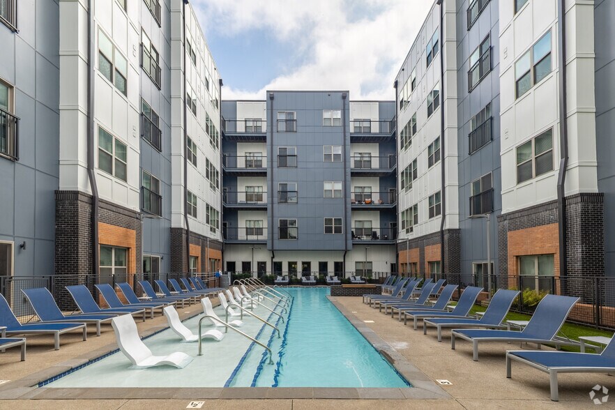 More Photos Of 120 S 5th St, Nashville Apartments For Lease