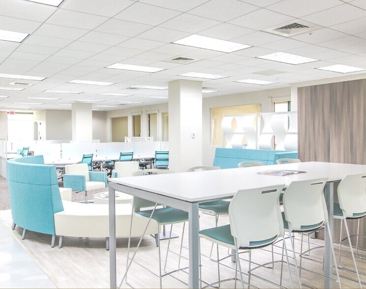 More Photos Of 34990 Emerald Coast Pky, Destin Coworking Space
