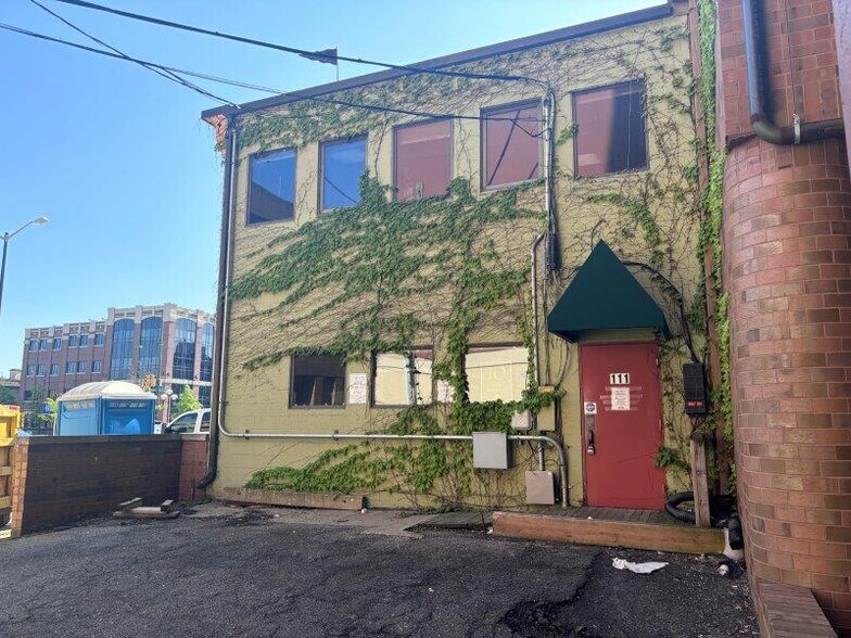 More Photos Of 111 N Main St, Ann Arbor Office For Sale