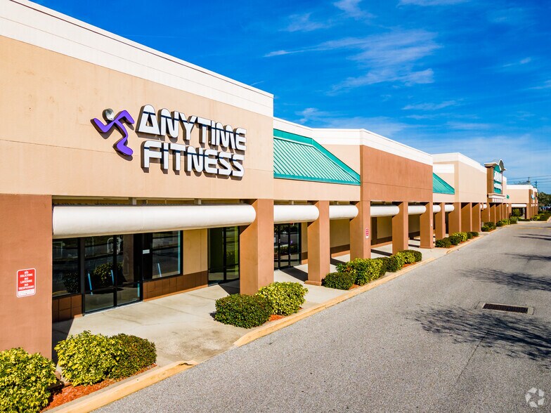 More Photos Of 10017 US Highway 19 S, Port Richey Unknown For Lease