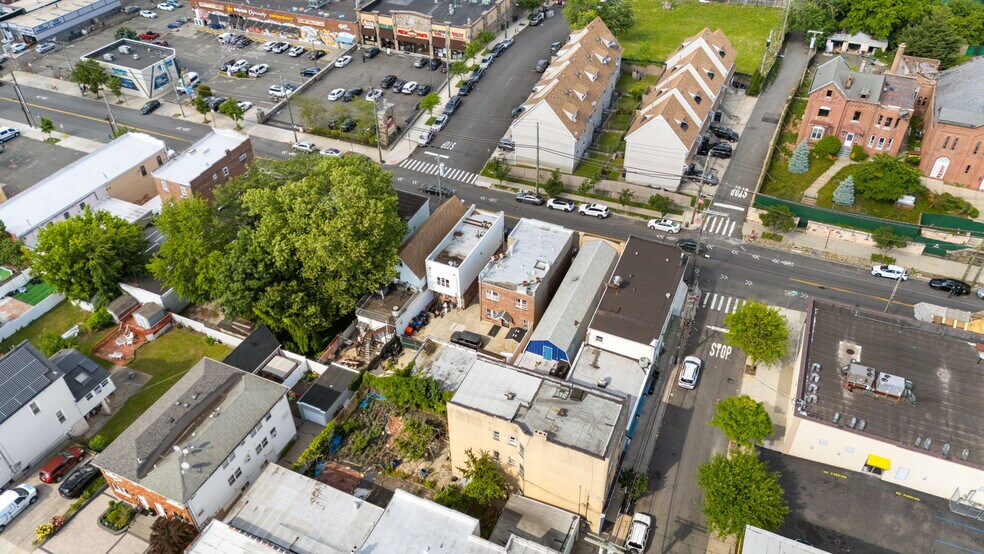 More Photos Of , Staten Island General Retail For Sale