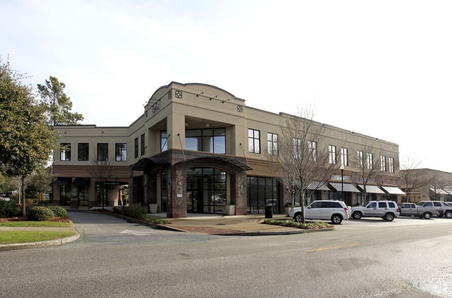 More Photos Of 1952 Long Grove Dr, Mount Pleasant Storefront Retail Office For Lease