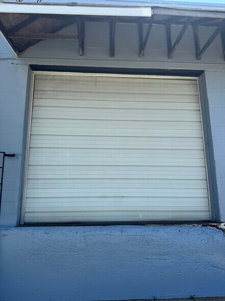 More Photos Of 410 8th St, Gloucester City Light Distribution For Sale