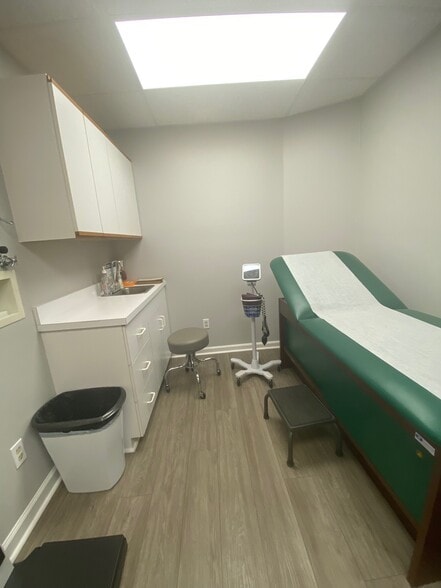 More Photos Of 1617 Rt-88, Brick Medical For Lease