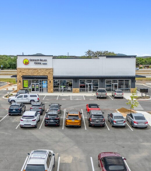 More Photos Of NEC IH-10, Boerne Storefront For Sale