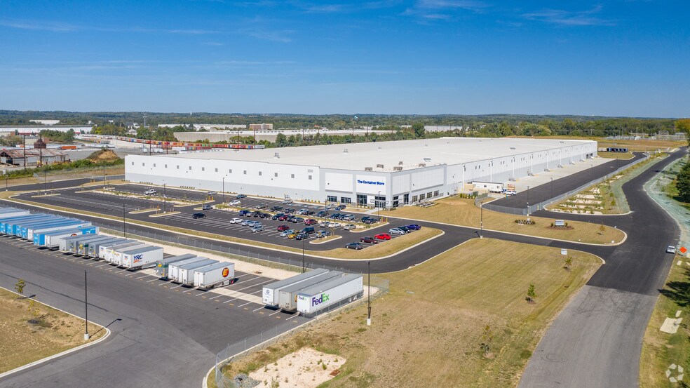 More Photos Of 1000 Woodley Rd, Aberdeen Warehouse For Lease