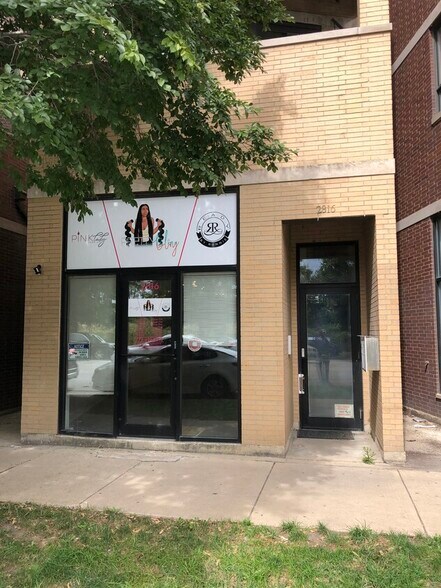 More Photos Of 2800-2802 W Chicago Ave, Chicago Apartments For Sale