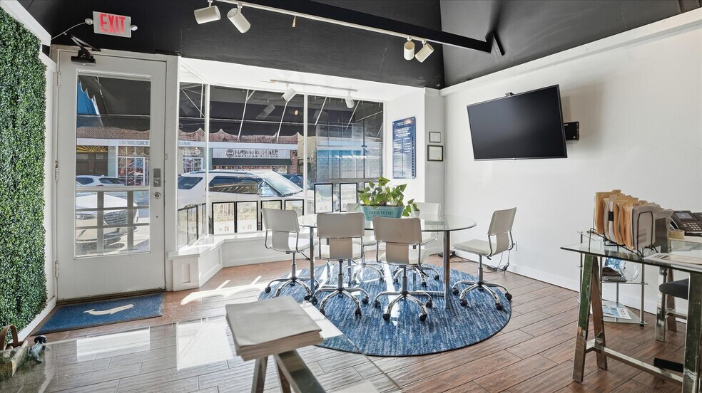 More Photos Of 77-79 Main St, Northport Storefront For Lease