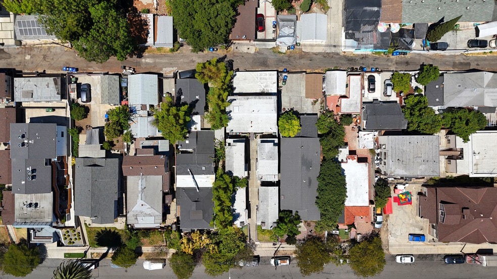 More Photos Of 1727 Bellevue Ave, Los Angeles Apartments For Sale