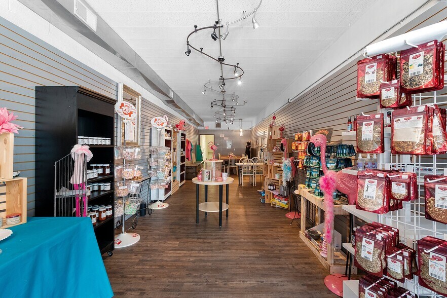 More Photos Of 1604 Washington St, Two Rivers Storefront For Sale