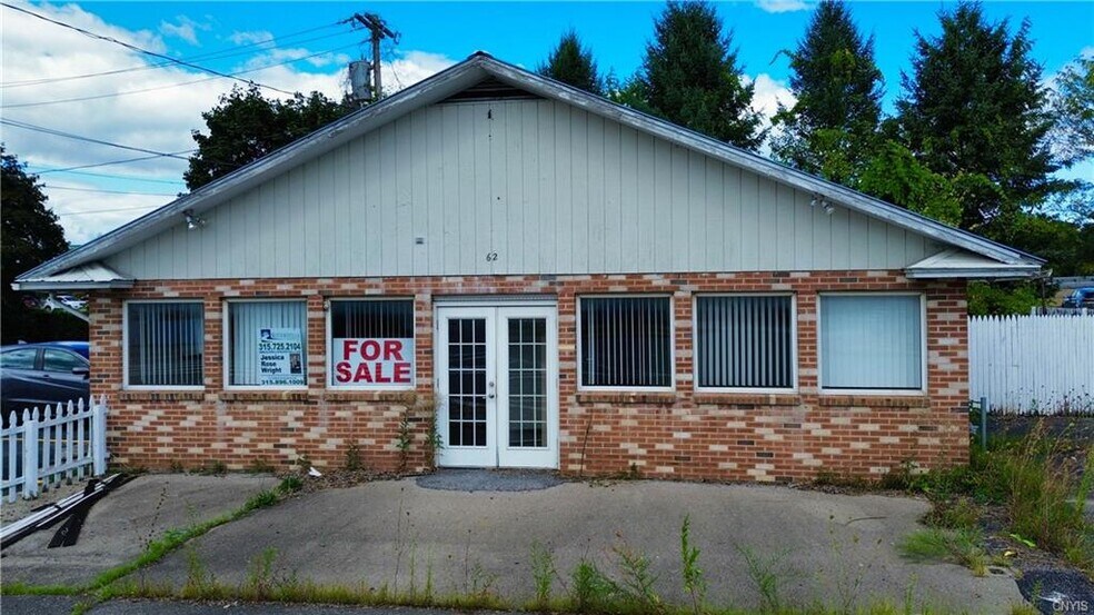 More Photos Of 62 Erie Blvd, Canajoharie Freestanding For Sale