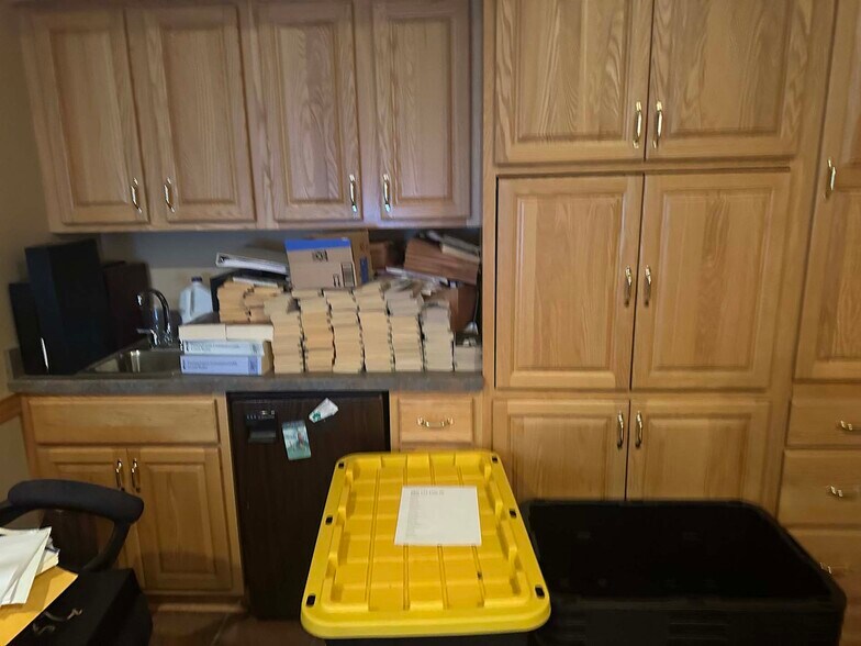 More Photos Of 381 N 9th Ave, Scranton Medical For Sale