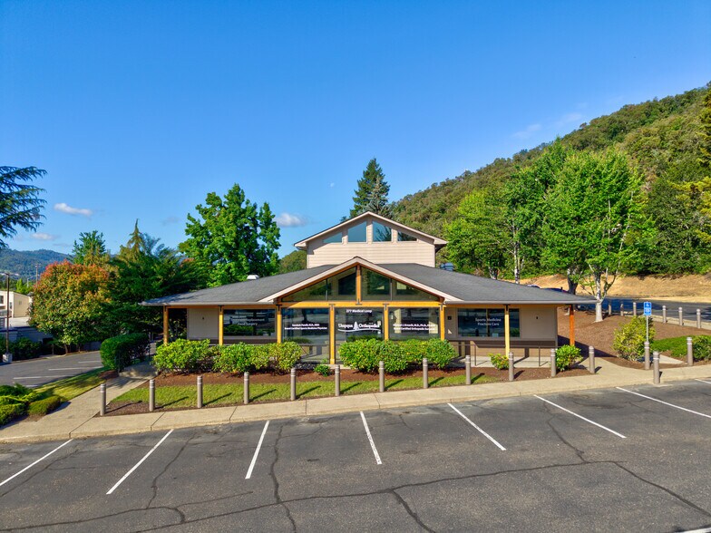 More Photos Of 277 Medical Loop, Roseburg Medical For Lease