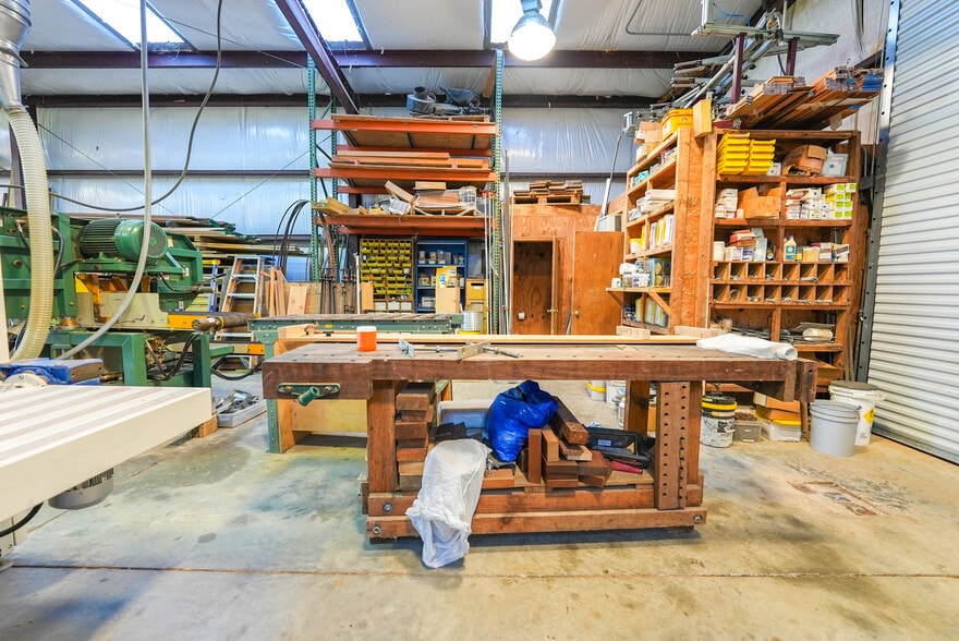 More Photos Of 7800 County Road 24, Fairhope Showroom For Sale