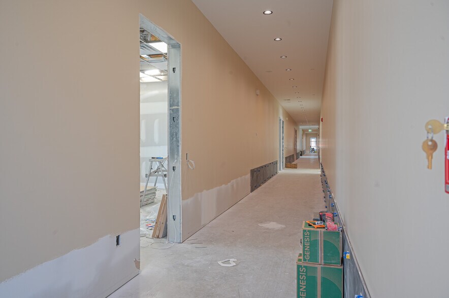 More Photos Of 18 Cox Cro Rd, Toms River Loft Creative Space For Lease