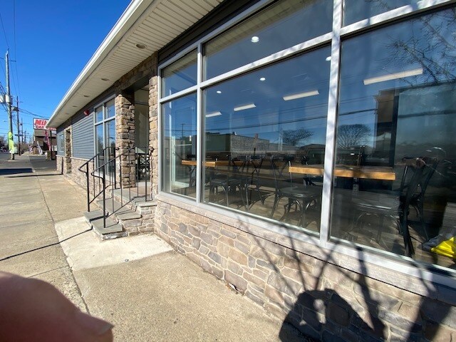 More Photos Of 457 Paterson Ave, Wallington Restaurant For Lease