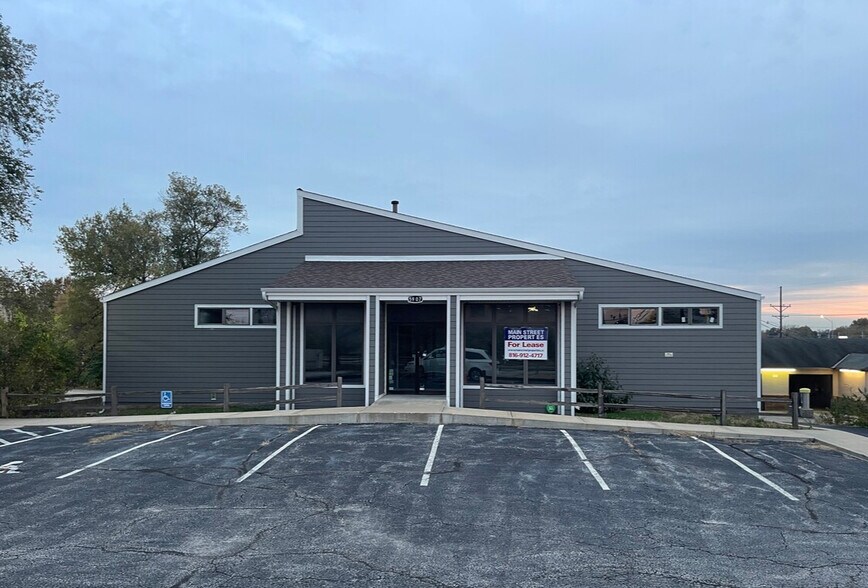 More Photos Of 5907 Highgrove Rd, Grandview Office For Lease