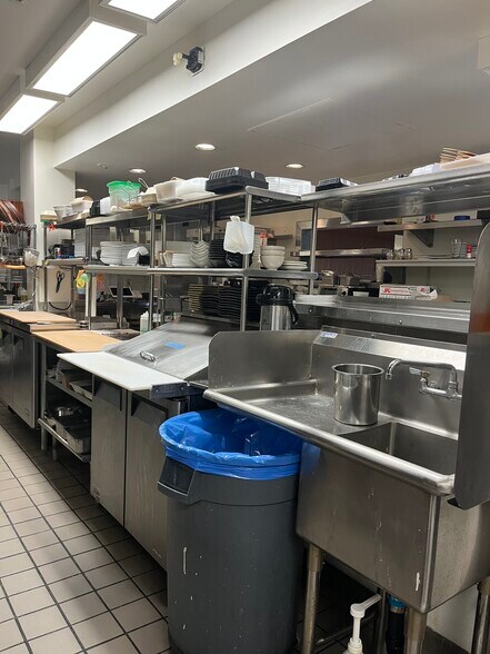 More Photos Of 858 S Coast Hwy, Laguna Beach Restaurant For Lease