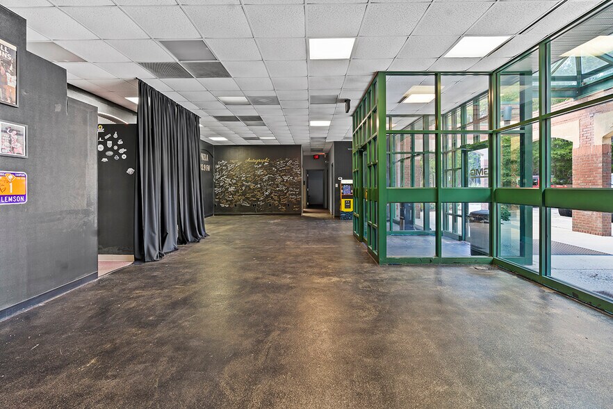 More Photos Of 353 Highway 28 Byp, Abbeville Office Residential For Sale