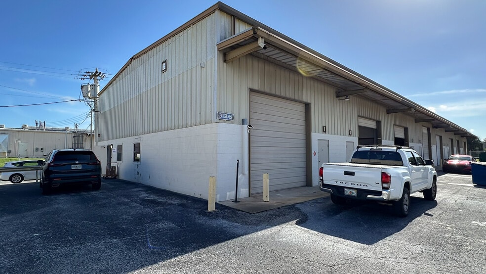 Primary Photo Of 3120-3126 Reynolds Rd, Lakeland Warehouse For Lease