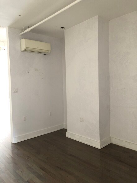 More Photos Of 663 Vanderbilt Ave, Brooklyn Storefront Retail Residential For Lease