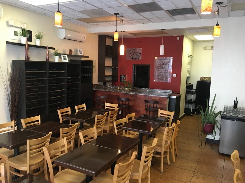 More Photos Of 211-221 Navarre Ave, Coral Gables Restaurant For Lease