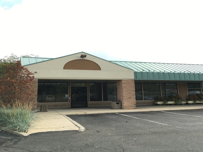 More Photos Of 1633 Us-202, Pomona Storefront Retail Office For Lease