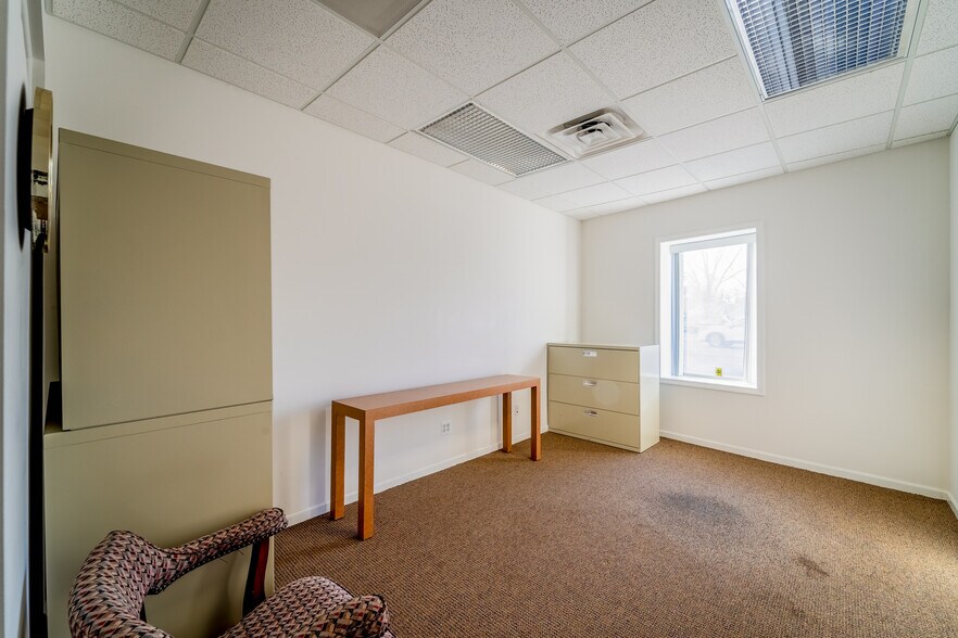 More Photos Of 4615-4621 S Wayne Rd, Wayne Storefront For Sale