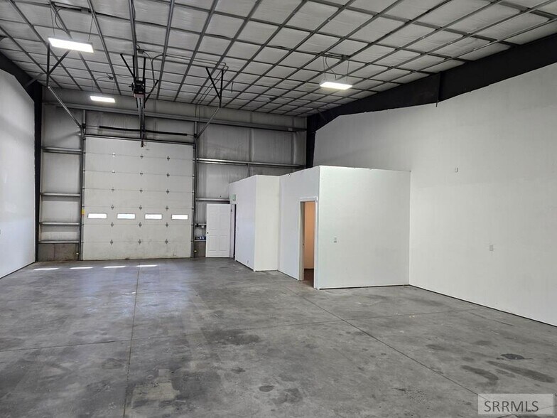 More Photos Of 101 Anderson Rd, Shelley Industrial For Sale