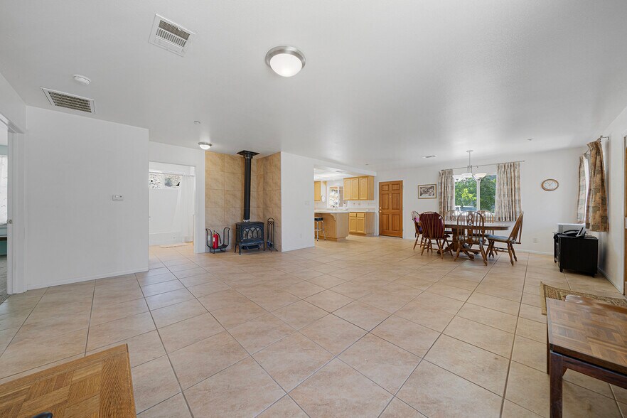 More Photos Of 1449 Lytle Creek Rd, Lytle Creek Flex For Sale
