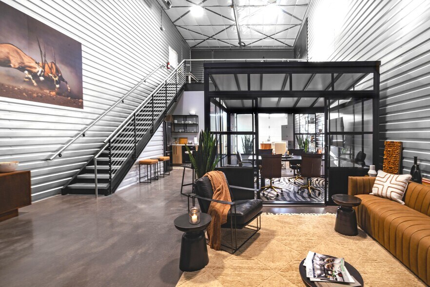 More Photos Of 6000 Foxhound Dr, Ann Arbor Flex For Sale