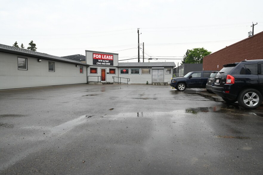 More Photos Of 15826 Stony Plain Rd NW, Edmonton General Retail For Lease