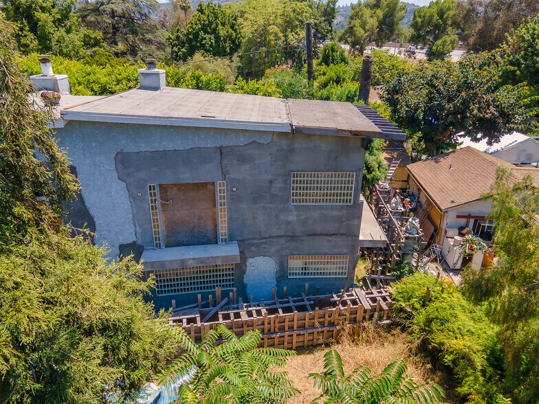 More Photos Of 4463 Bellflower Ave, West Toluca Lake Apartments For Sale