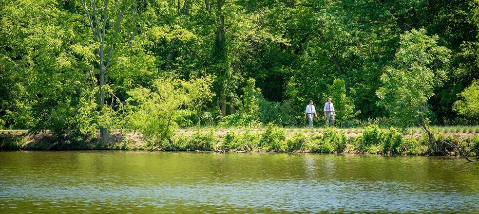 More Photos Of 10000 Town Center Ave, Columbia Apartments For Lease
