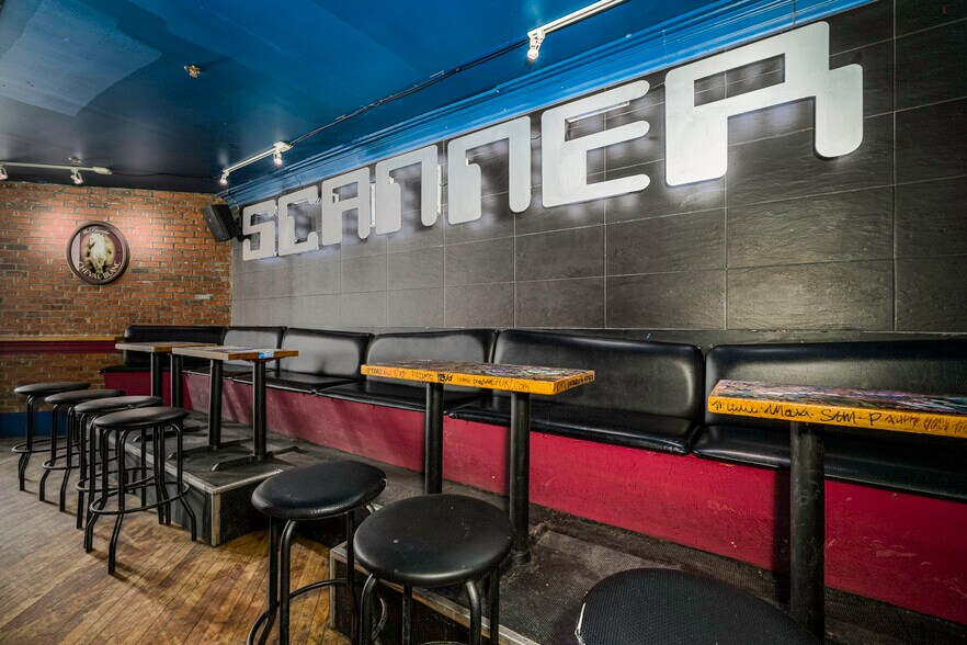 More Photos Of 291 Rue De Saint-Vallier E, Québec Office For Sale