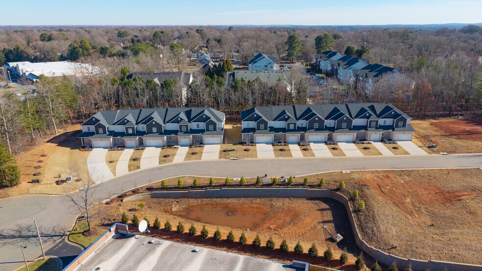 More Photos Of 2325-2385 Tribek Ct, Burlington Apartments For Sale