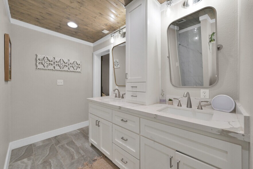 More Photos Of 17691 Rogers Rd, New Waverly Land For Sale