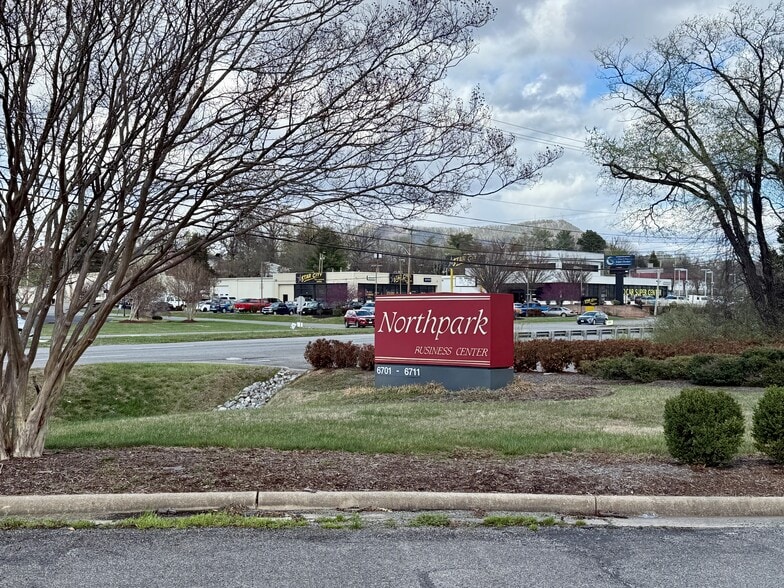 More Photos Of 6701 Peters Creek Rd, Roanoke Unknown For Lease