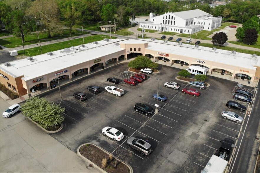 More Photos Of 510 N Cunningham Ave, Urbana General Retail For Lease