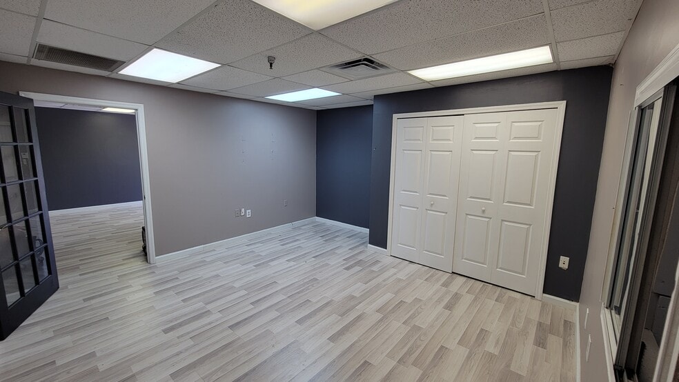 More Photos Of 10207-10235 General Dr, Orlando Warehouse For Lease