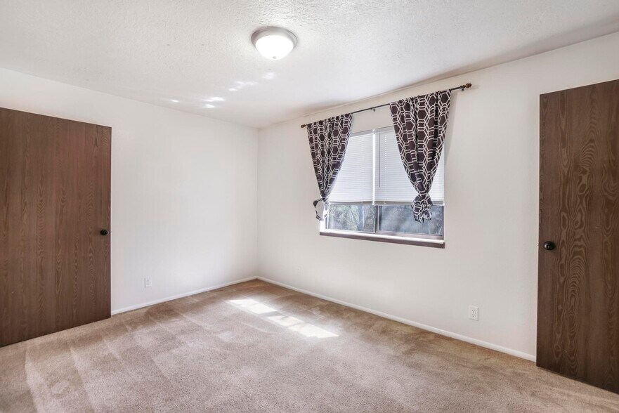 More Photos Of 147 Robbins Ave, Twin Falls Apartments For Sale