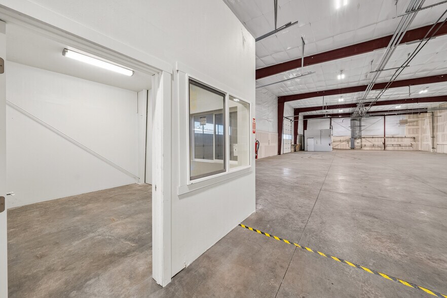 More Photos Of 188 Salmon Way, White City Industrial For Sale