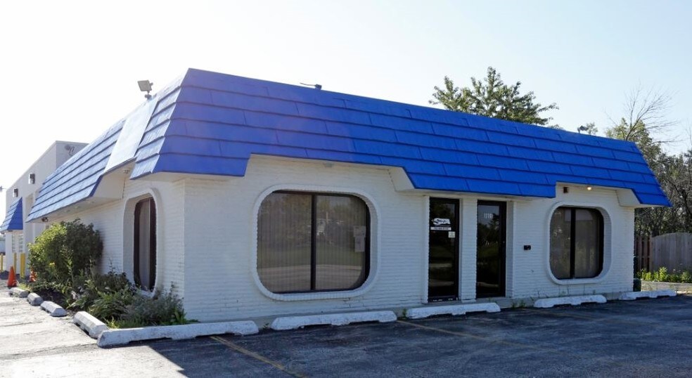 More Photos Of 17101 Wolf Rd, Orland Park Auto Repair For Sale