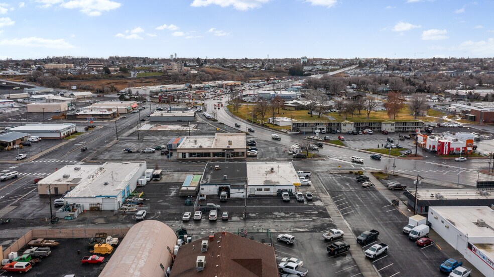 More Photos Of 508 E 3rd Ave, Moses Lake General Retail For Sale