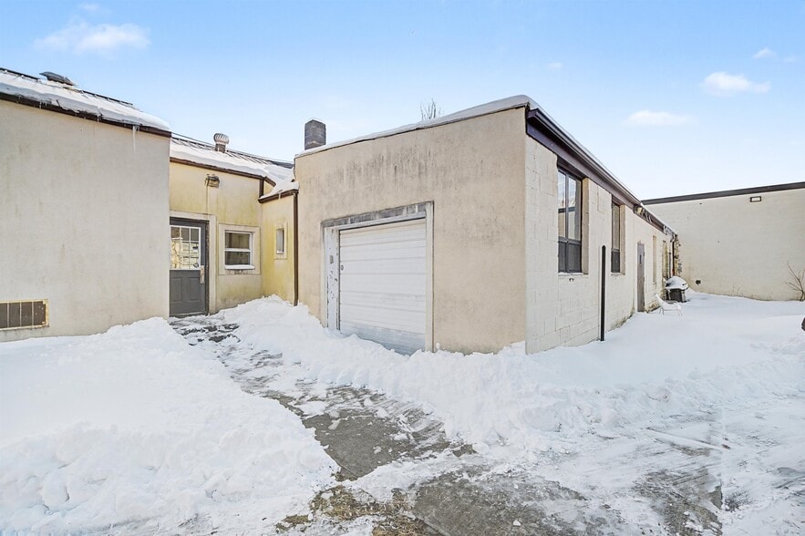 More Photos Of 688 Route 17K, Montgomery Warehouse For Lease