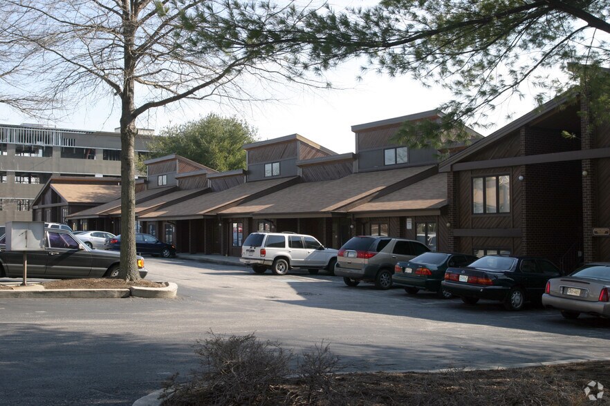 More Photos Of 1522 Pointer Ridge Pl, Bowie Office Residential For Lease