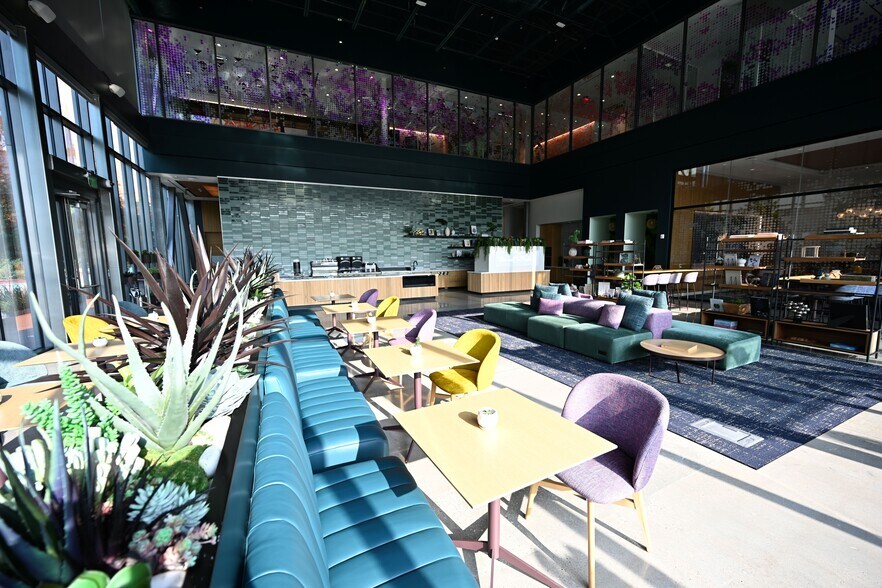 More Photos Of 8800 Technology Forest Pl, The Woodlands Unknown For Lease