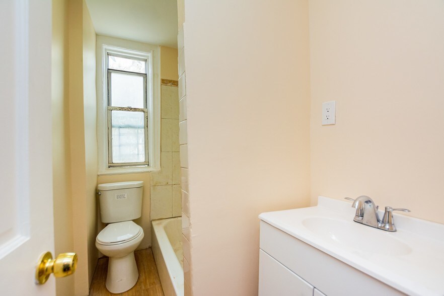 1144 Metcalf Ave, Bronx, NY 10472 Apartments For Sale